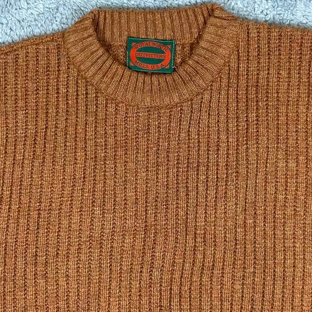 Royal North Outfitters Mens Rust Brown Ribbed Knit Crewneck Sweater